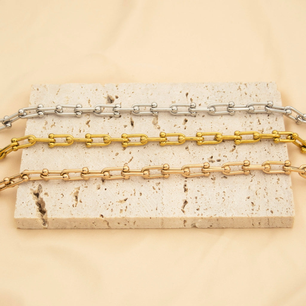 Horse Shoe U - Link Bracelet - Ornaments Co - 18K Gold Plated